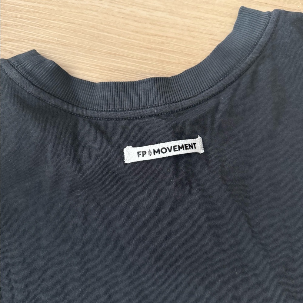 NWT FP Movement by Free People Black Short Sleeve Tee - Picture 5 of 5